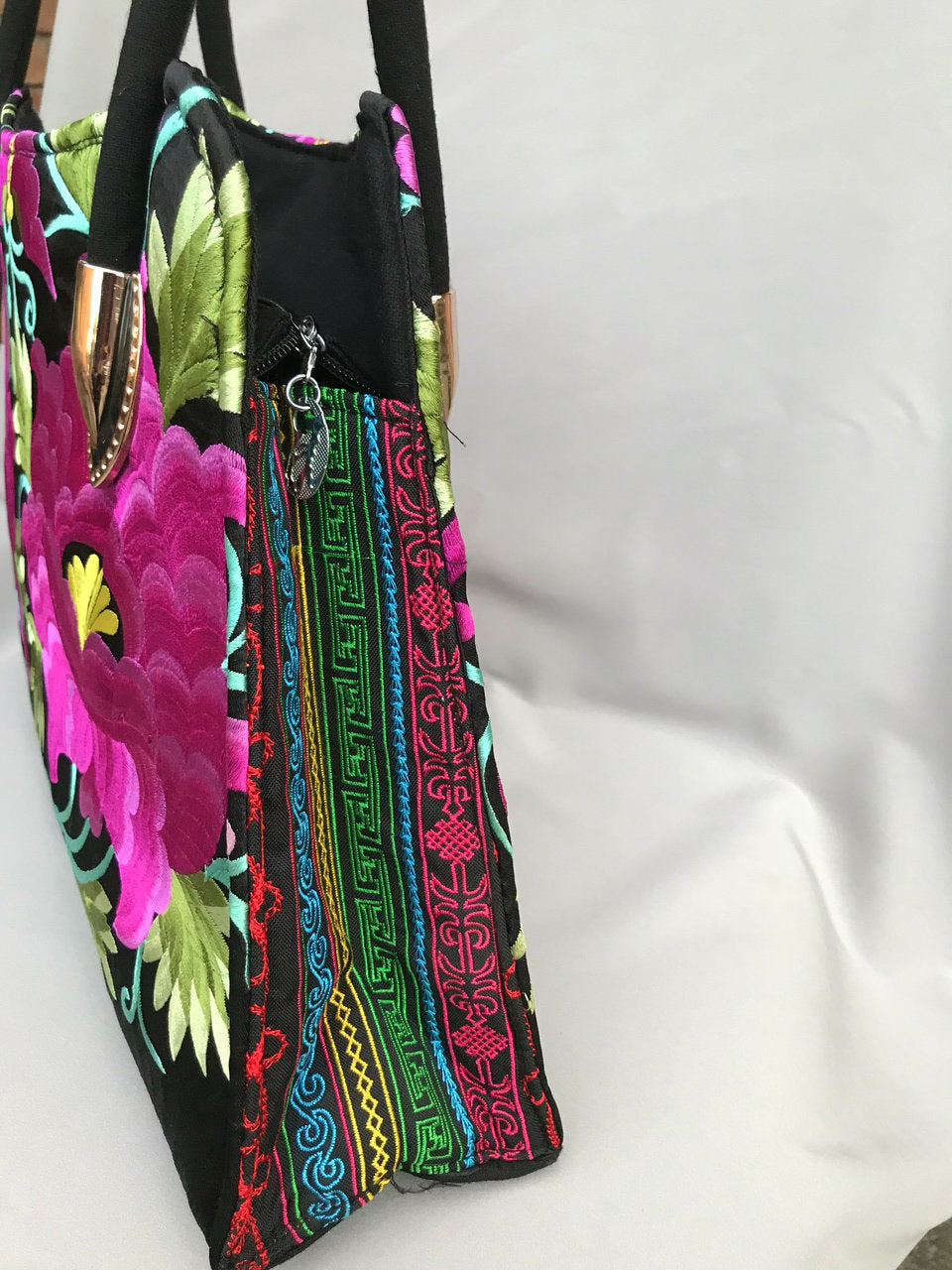 Embroidered Shoulder Purse EP69