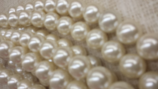 18mm Acrylic Pearls AP34