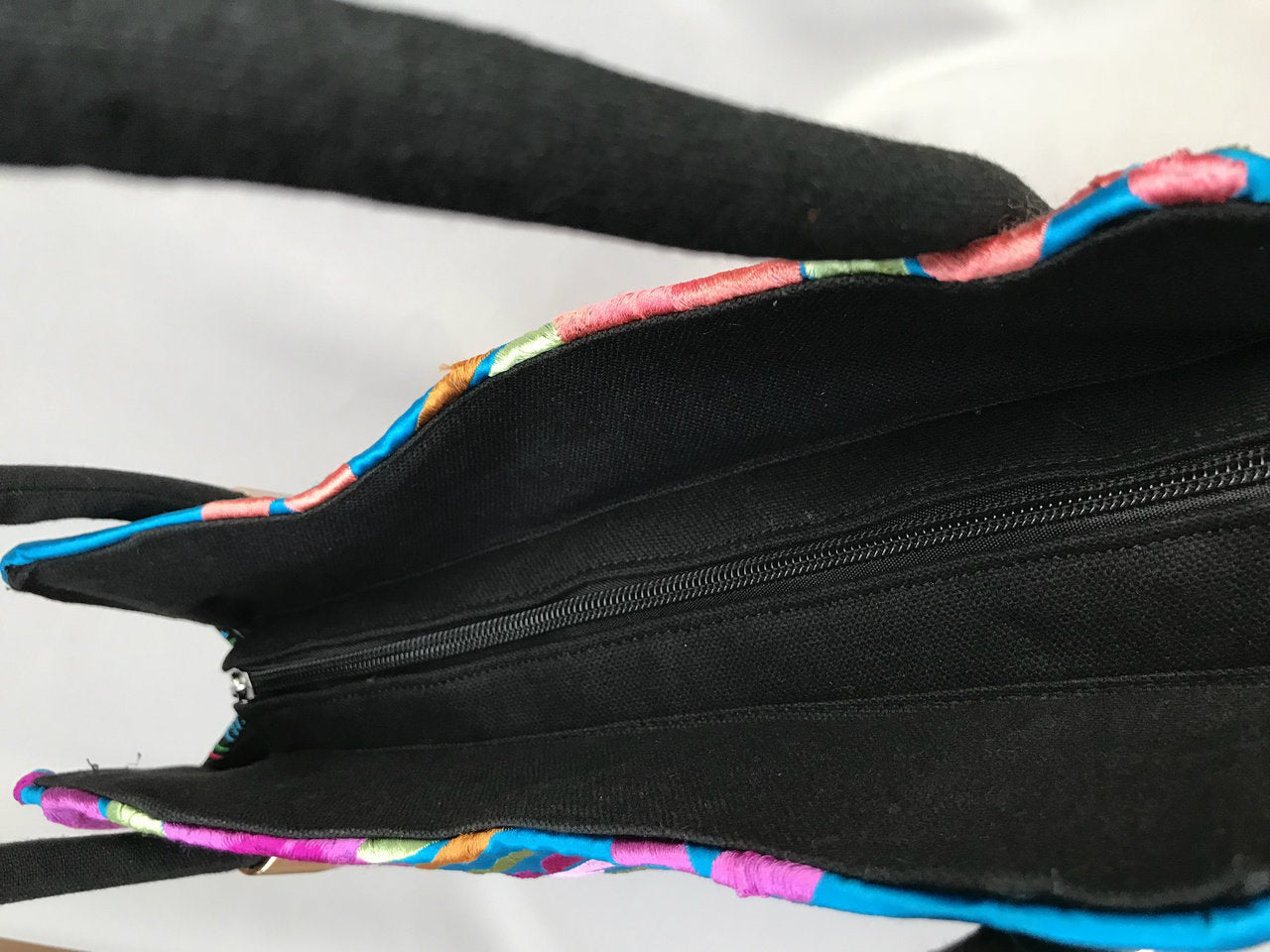 Embroidered Shoulder Purse EP68