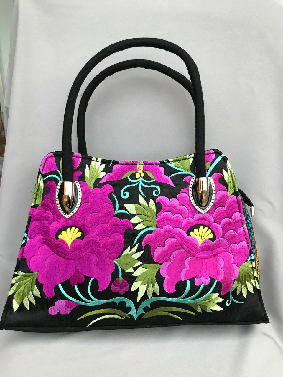 Embroidered Shoulder Purse EP69