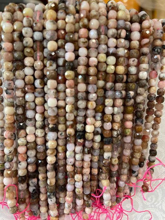 Rhodonite (6 x 6mm faceted cube shape)